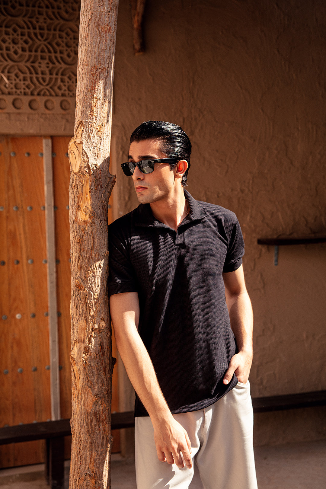 TEXTURED KINT POLO-BLACK