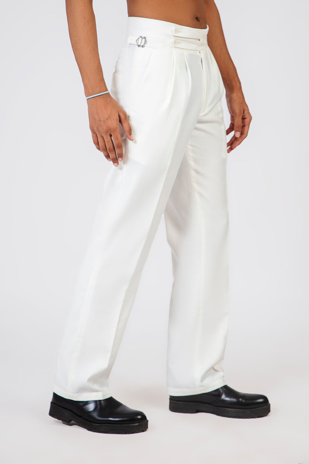 WHITE SPLIT TWO BUTTONED GURKHA PANT