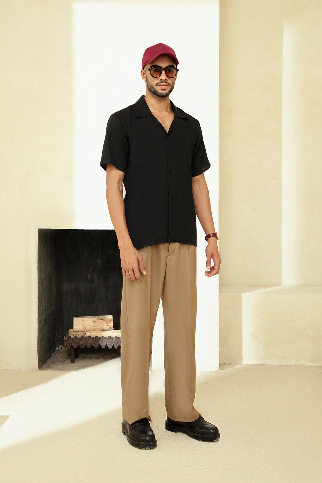 SOLID RESORT COLLAR SHORT SLEEVE SHIRT