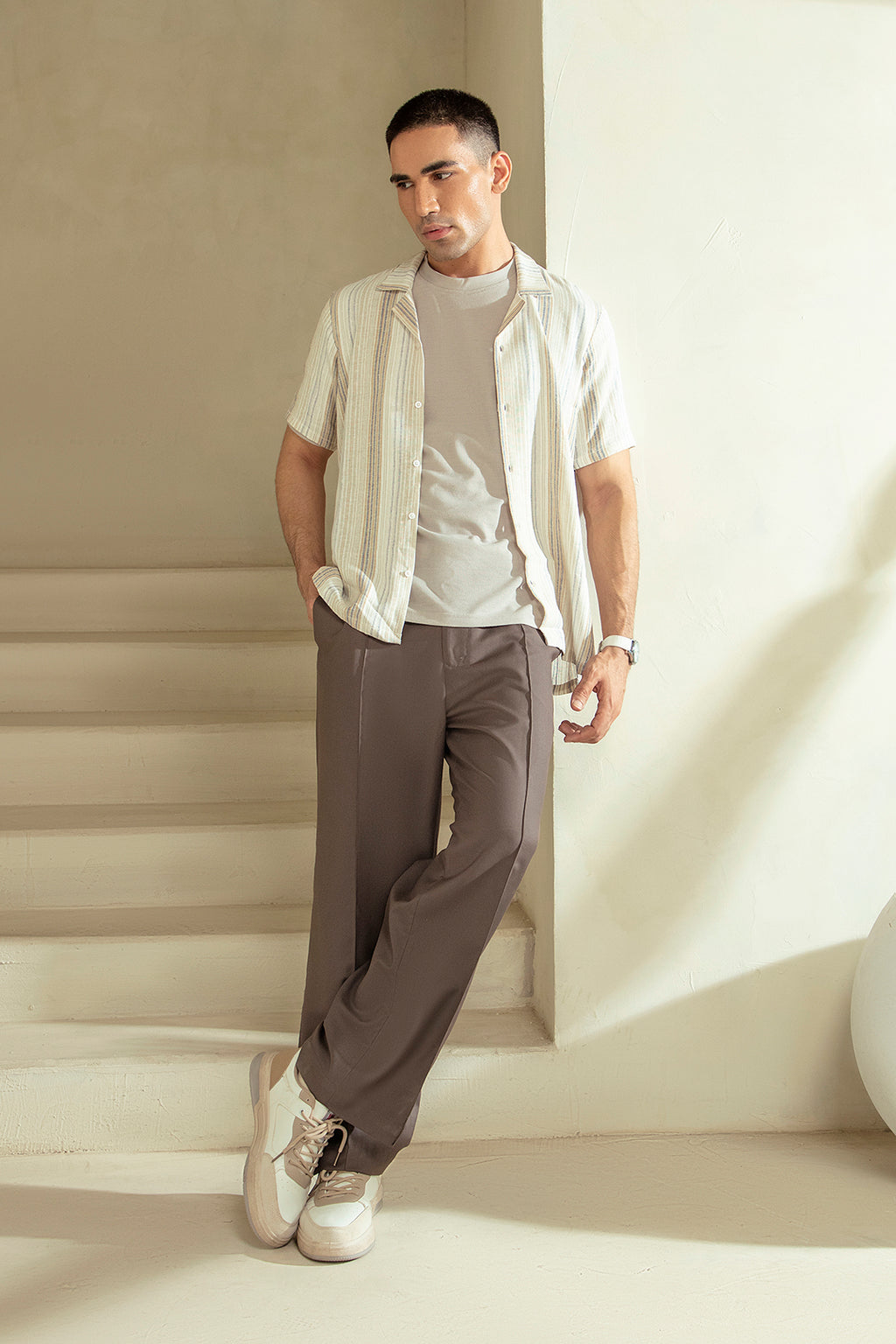 TEXTURED RESORT COLLAR SHORT SLEEVE SHIRT